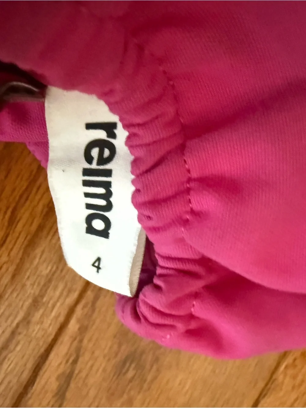 Reima Bright Pink Kids Mittens with Secure Wrist Strap Sz 4 good condition